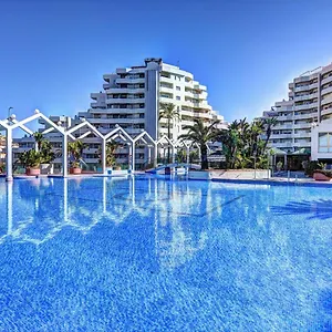 Benalbeach, Estudio En Primera Línea De Playa Benalmádena